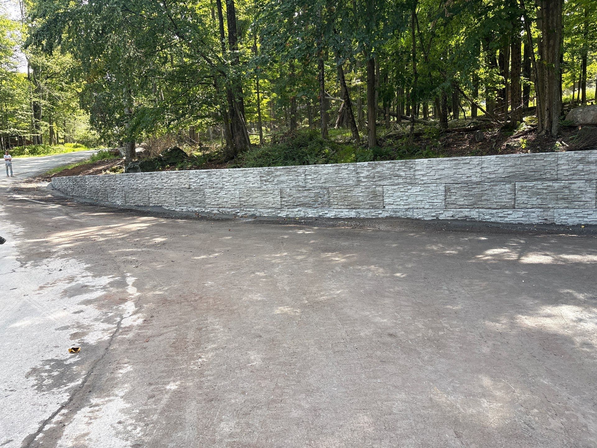 Project Precast Ledge-Stone Retaining Wall Built for Strength and Curb Appeal image